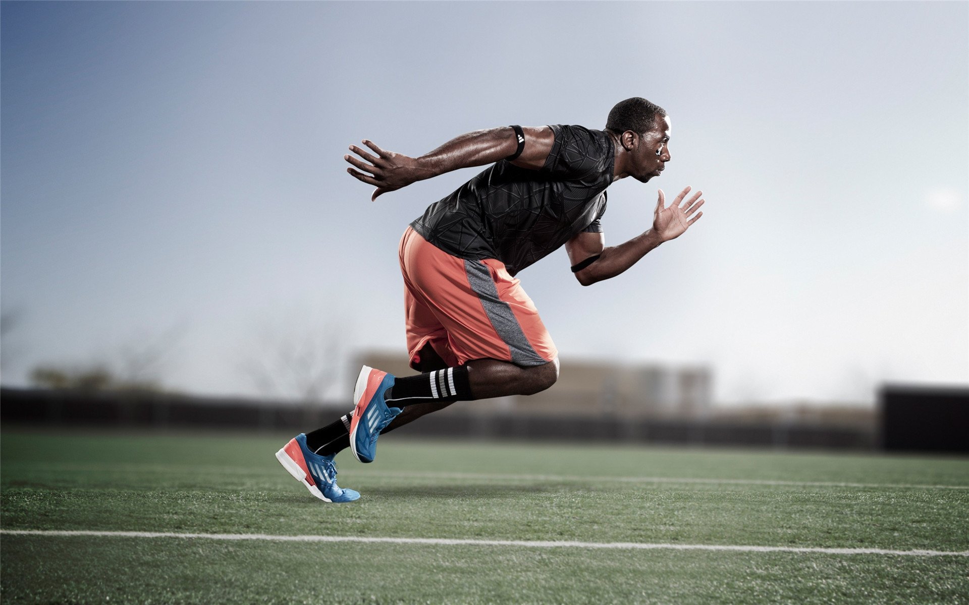 辽宁队对阵骑士，利拉德展现巨星价值，当东方铁骑遭遇西方孤狼