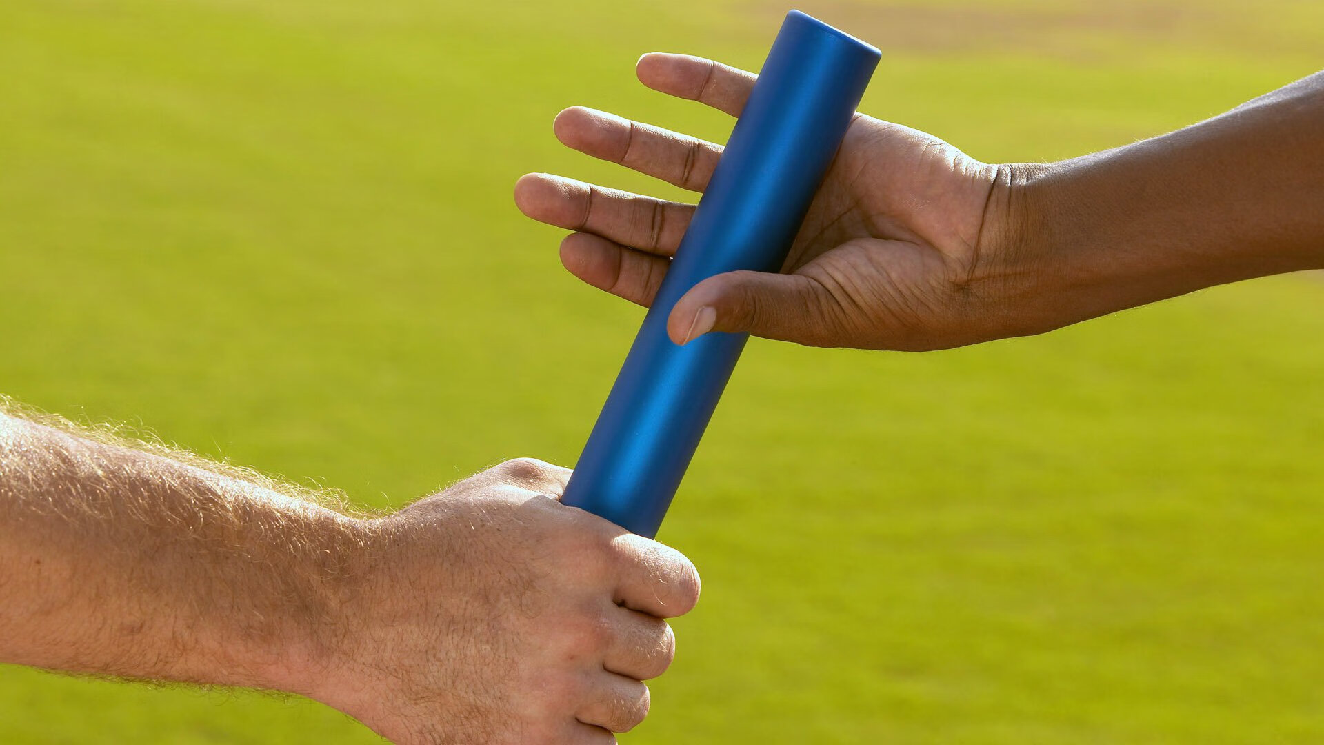 F1年度争冠之夜，迪巴拉高光表现，赛道与绿茵的终极交响